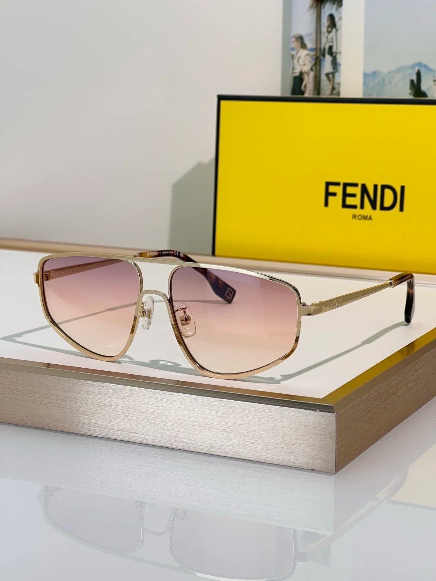 FENDI Travel FE50088U Sunglasses&amp;Eyewear ✨