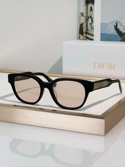 DIOR Christian Dior Label R1F Black and Beige Pantos Sunglasses  ✨