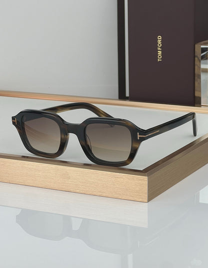 TOM FORD TI21 Tom Ford Icon Square Collection Sunglasses 🔱