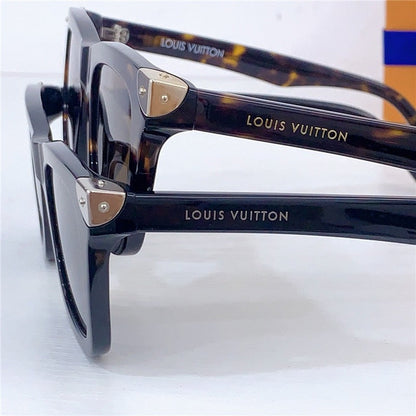 Louis Vuitton Z3231U LV Heritage Square Sunglasses ✨