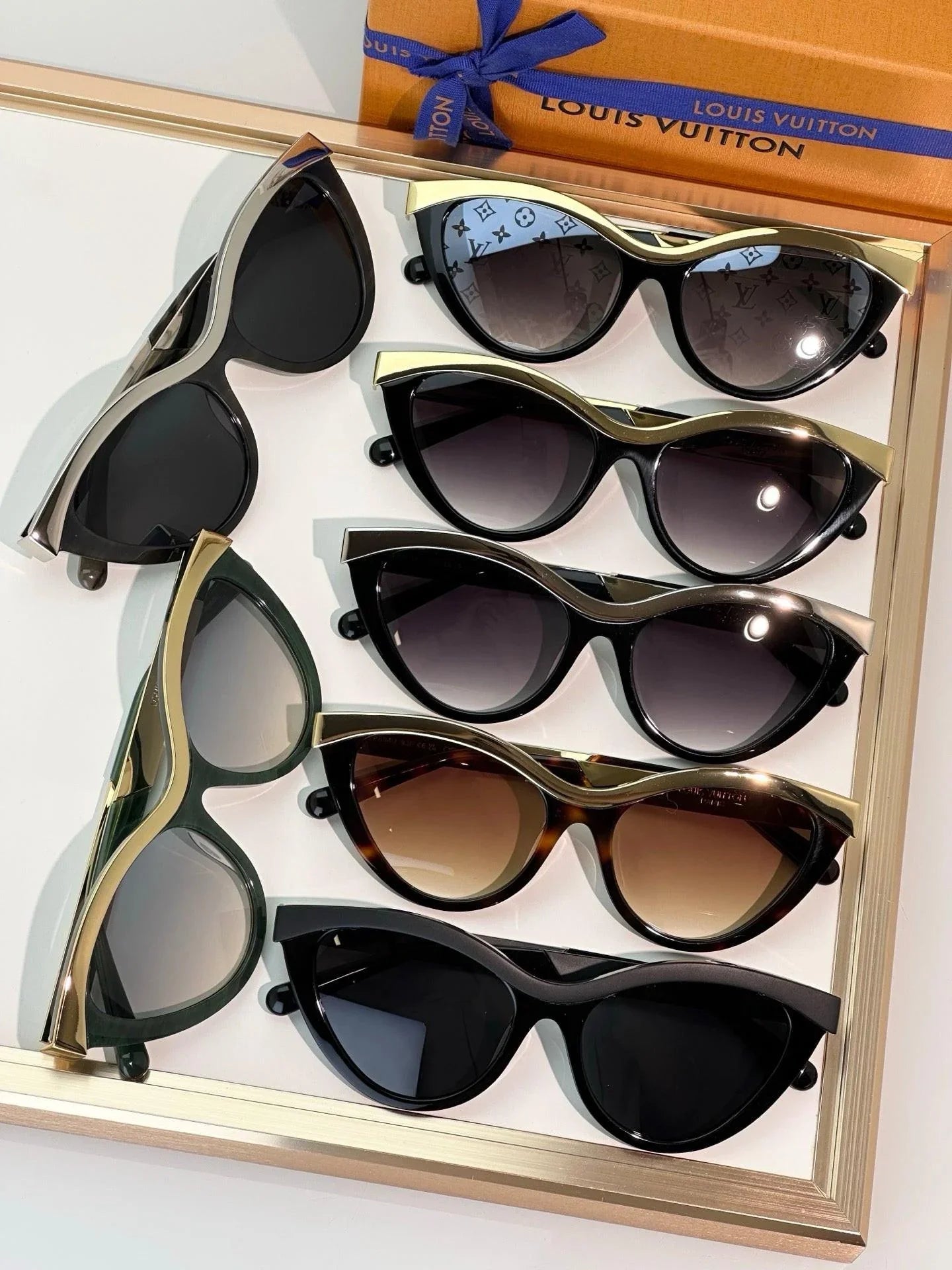 Louis Vuitton Z2684U LV Blend Cat Eye  Sunglasses  ✨