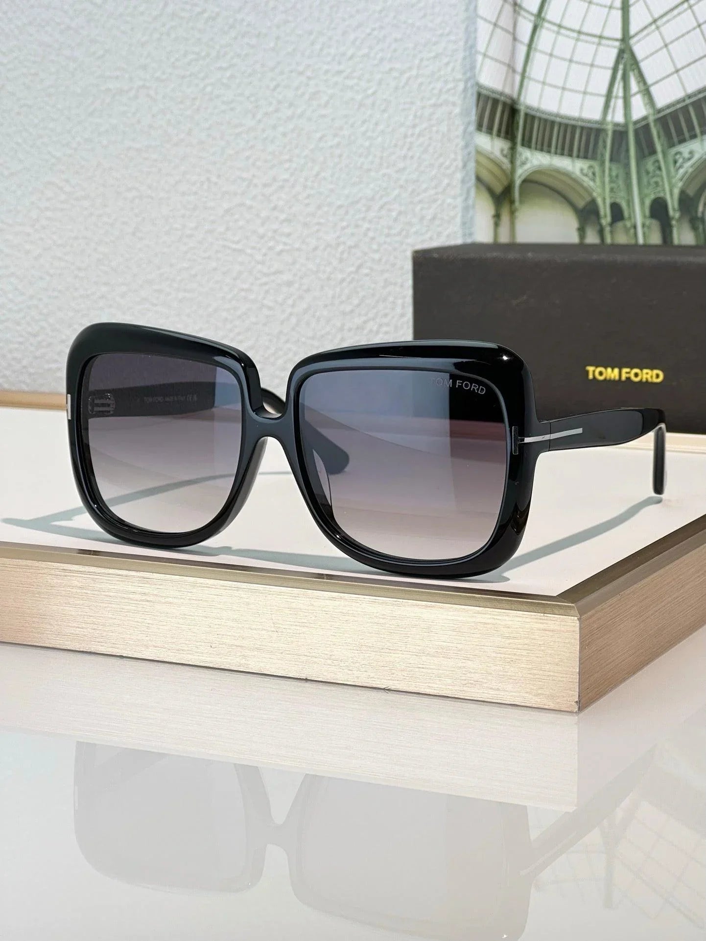 Tom Ford LORELAI TF1156 Women&