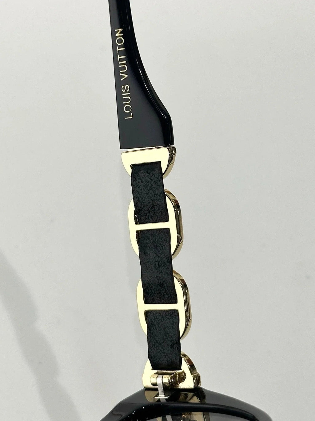 Louis Vuitton Z2640U My LV Chain Braided Maxi Cat Eye Sunglasses ✨