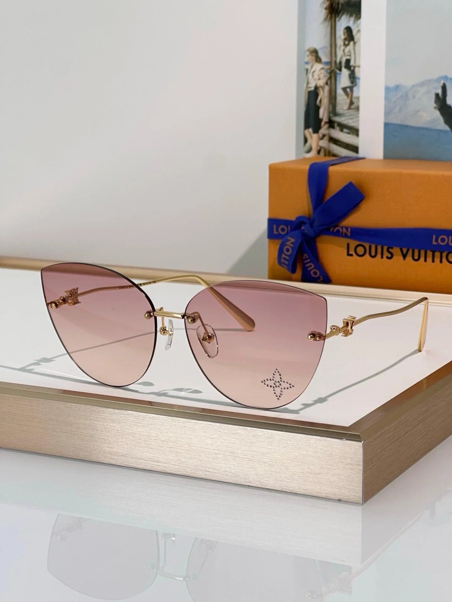 Louis Vuitton Z2827U LV Glam 2.0 Cat Eye Sunglasses ✨
