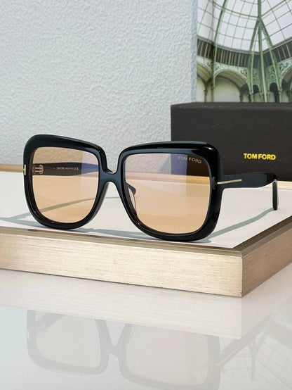Tom Ford LORELAI TF1156 Women&