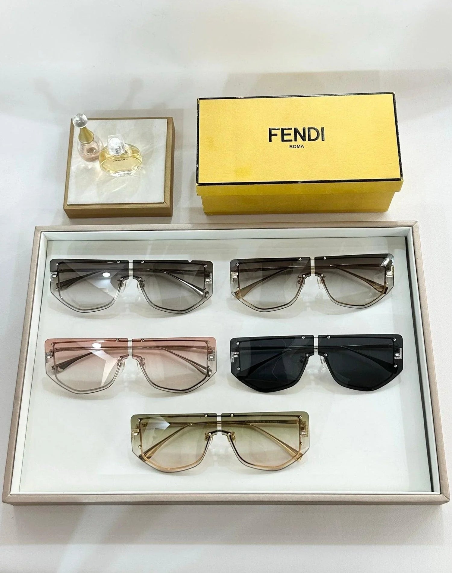 FENDI mask FE40096U 30F Women&