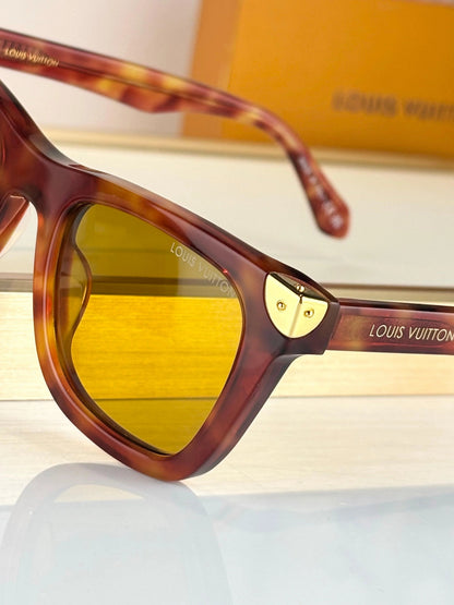Louis Vuitton Z3158U New icon LV Heritage Square Sunglasses  ✨