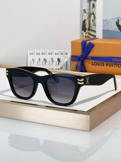Louis Vuitton Z2927U LV Midnight Cat Eye Sunglasses   ✨