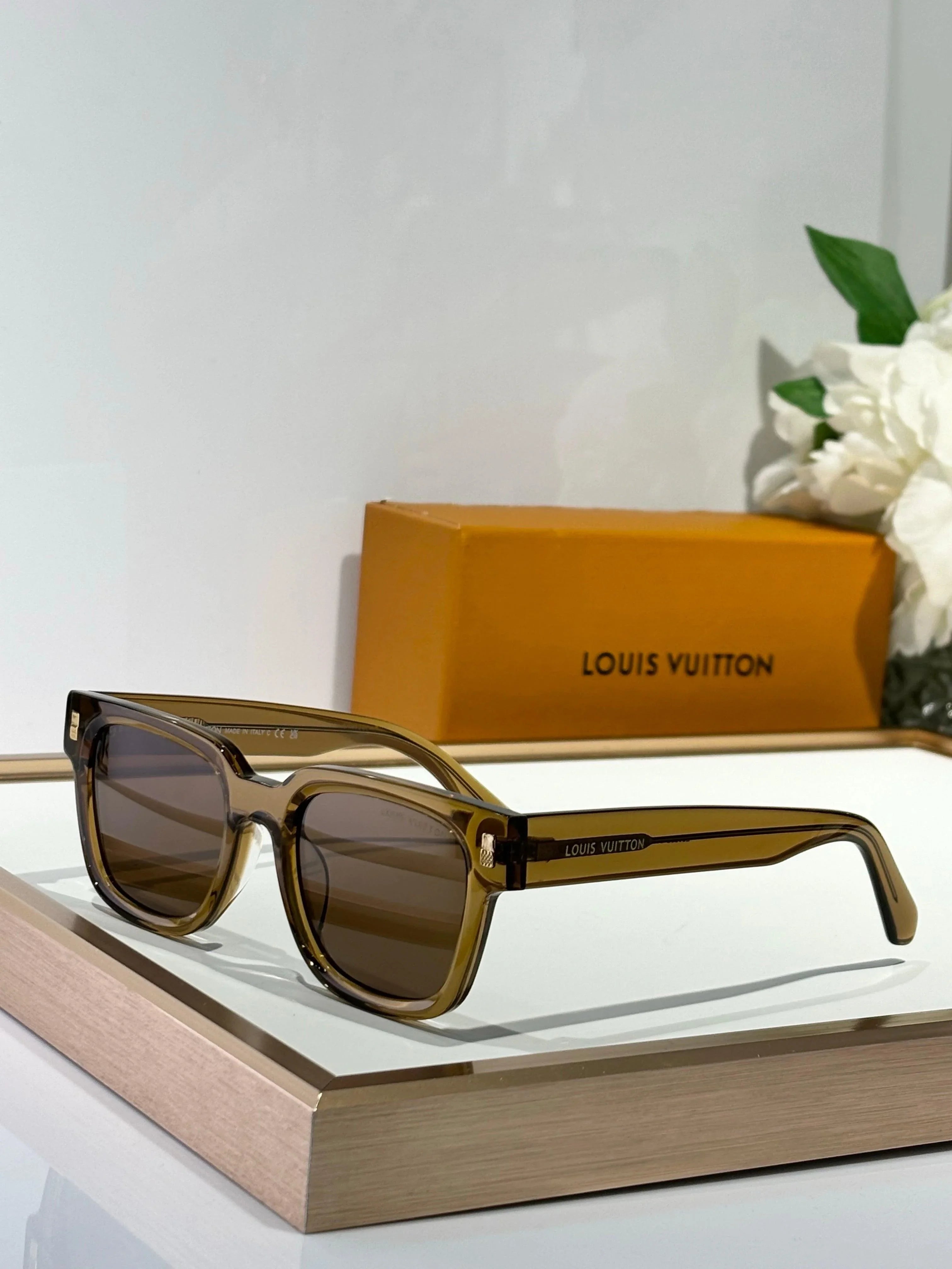Louis Vuitton Z2631E LV Escape Square  Sunglasses  ✨