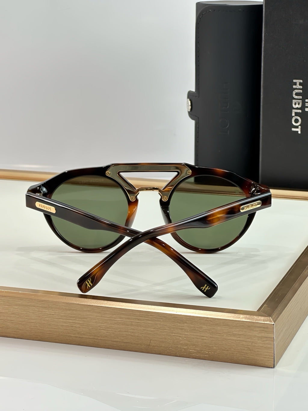 HUBLOT H090 Light Mirror Zeiss Lenses🔱