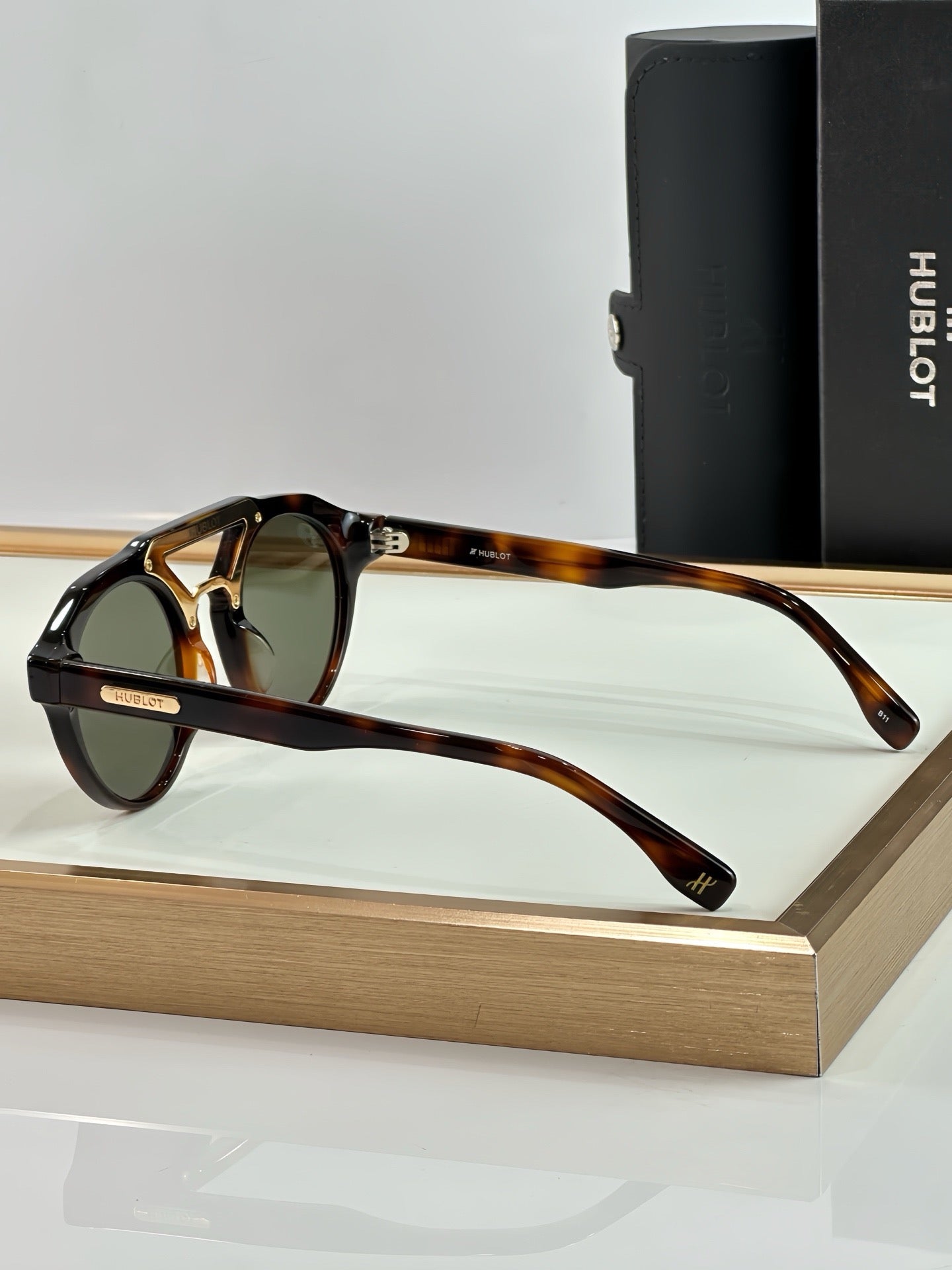 HUBLOT H090 Light Mirror Zeiss Lenses🔱
