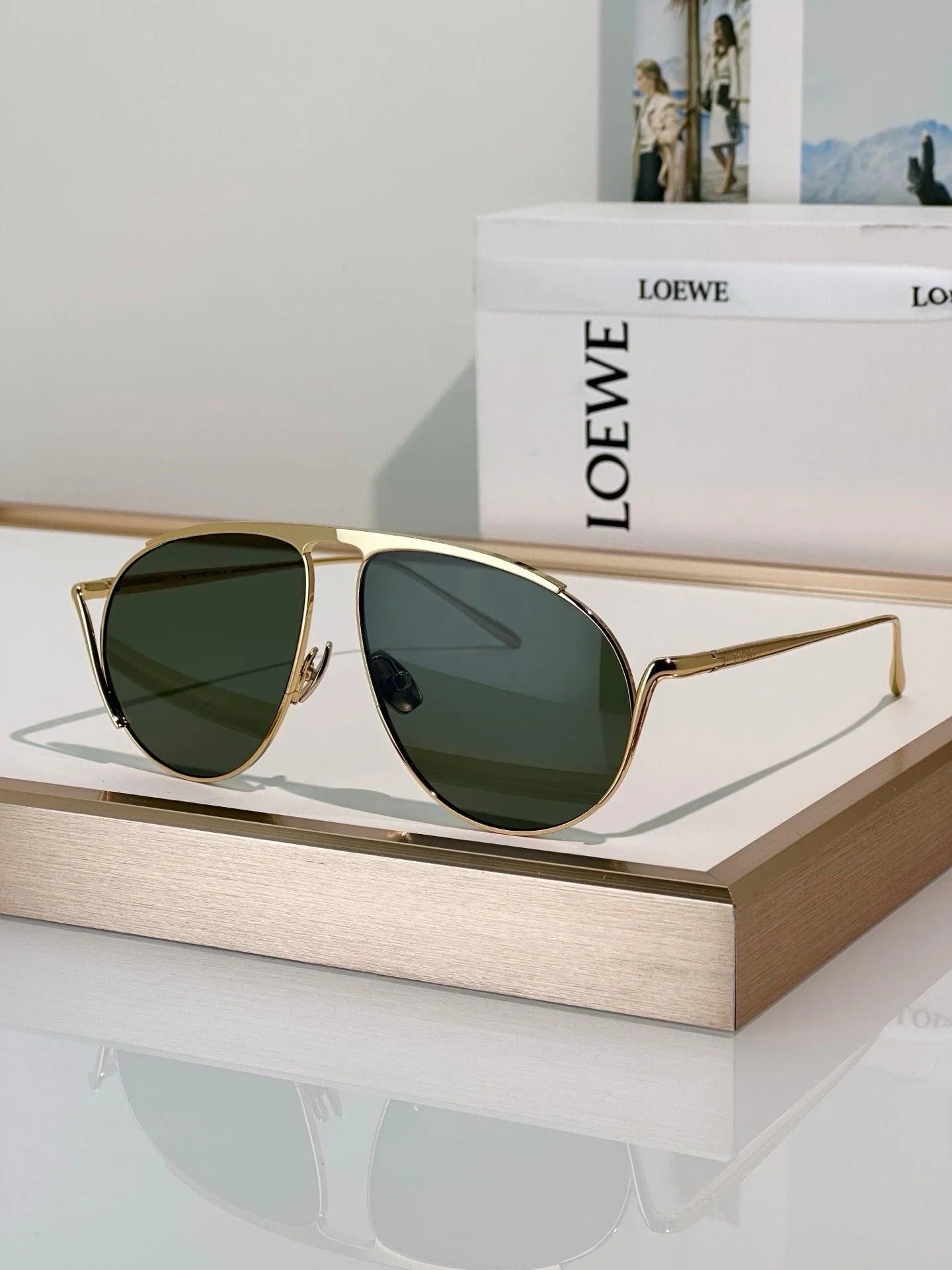 LOEWE Aviator-shaped 40180U Hillock  Sunglasses  ✨