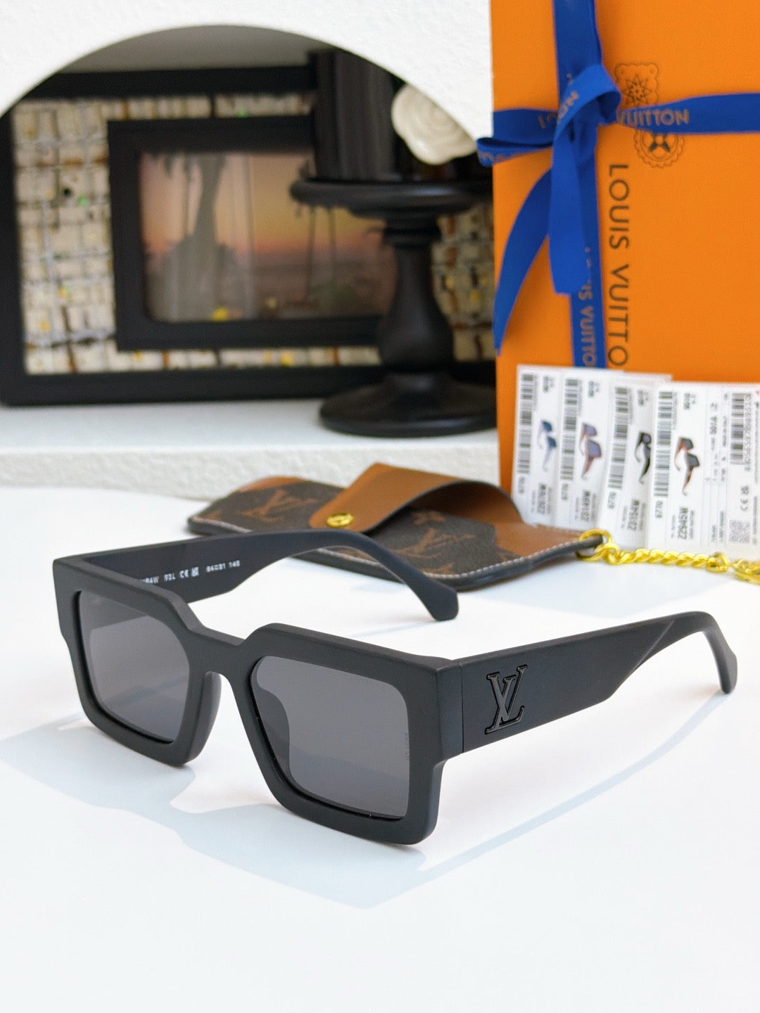 Louis Vuitton Z1579W LV Clash Square Sunglasses ✨