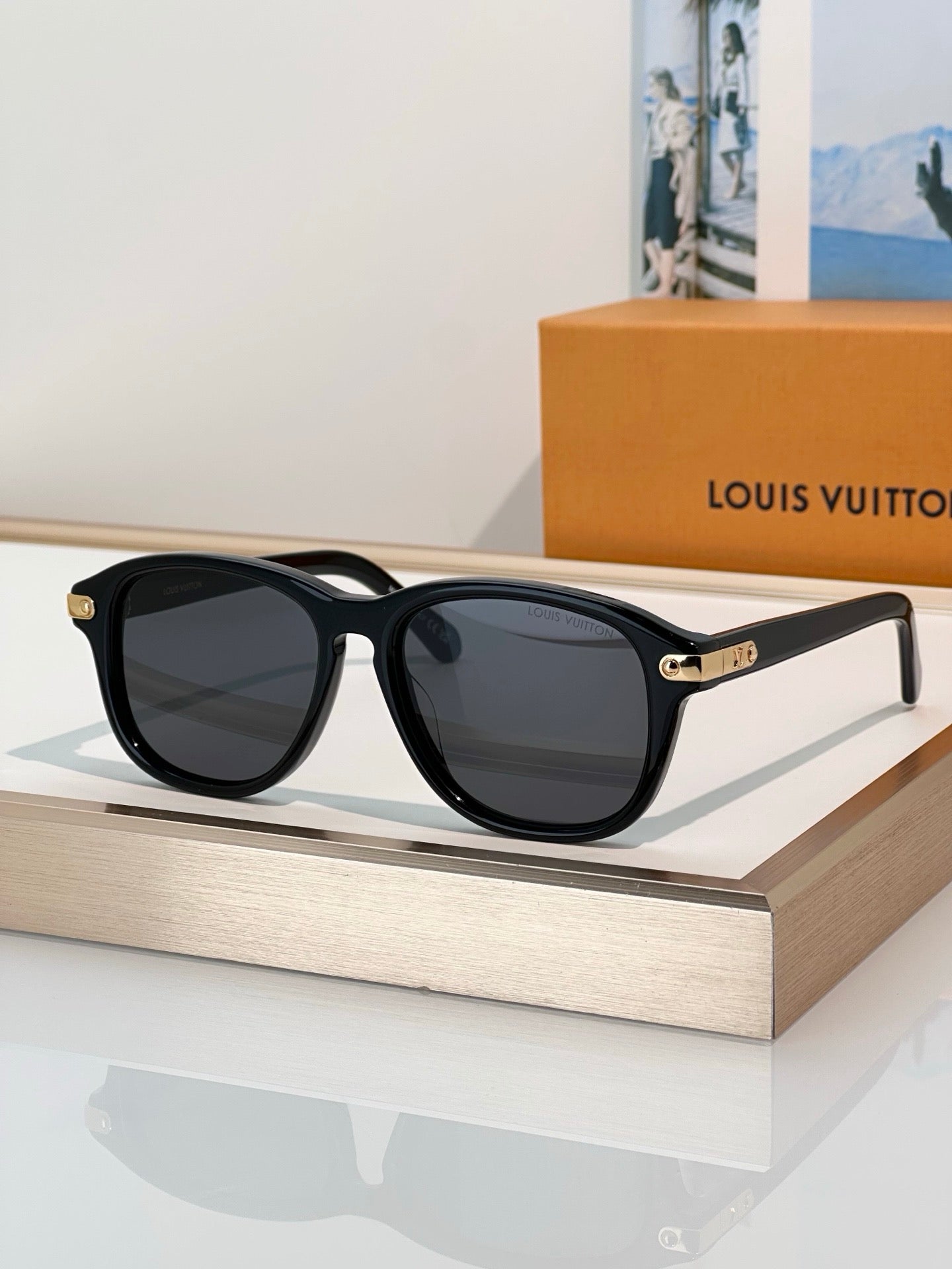 Louis Vuitton Z3075U LV Signature Aviator Sunglasses ✨