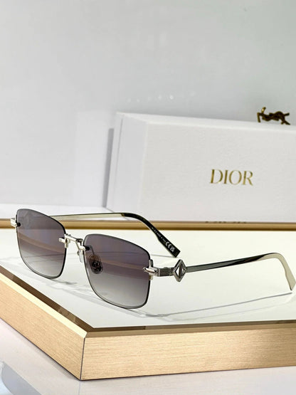 DIOR Dior CD Diamond S11U F2C0  Sunglasses ✨