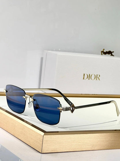 DIOR Dior CD Diamond S11U F2C0  Sunglasses ✨