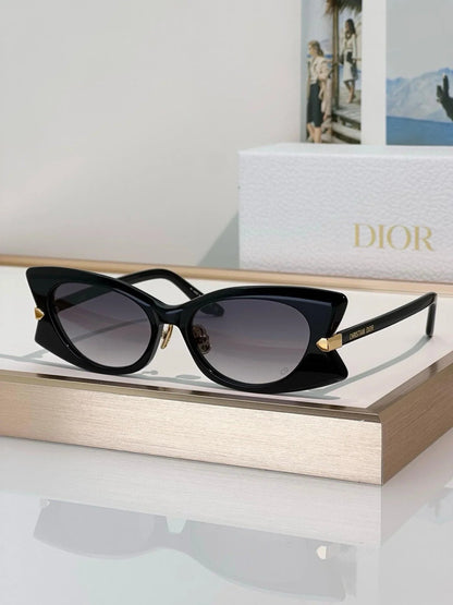 DIOR Dior DiorButterfly S2F Black Rectangular Sunglasses ✨