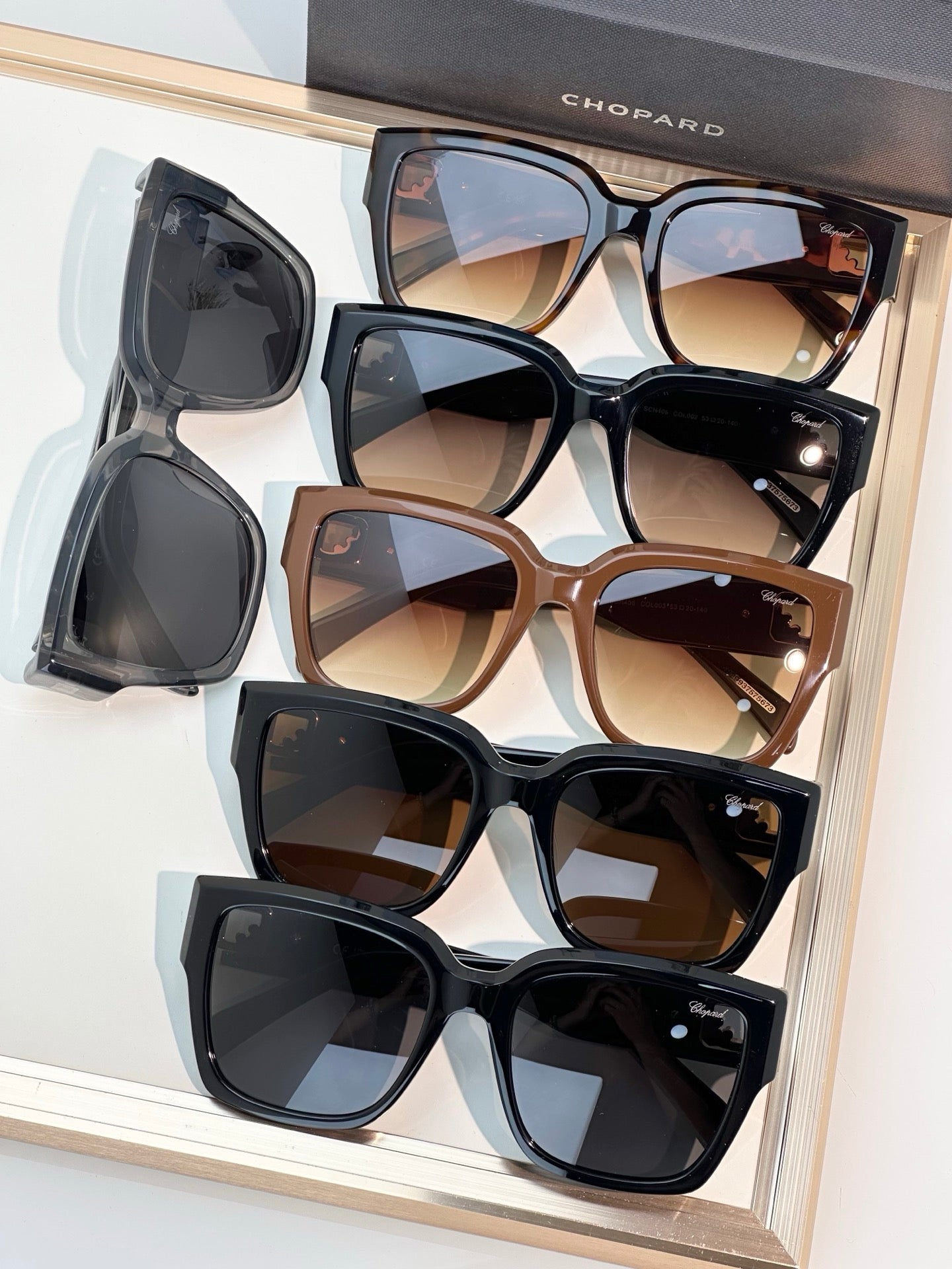 Chopard SCH406 0700 55 Sunglasses  ✨
