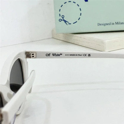 OFF-White!  BOULDER OERI112 Sunglasses ✨
