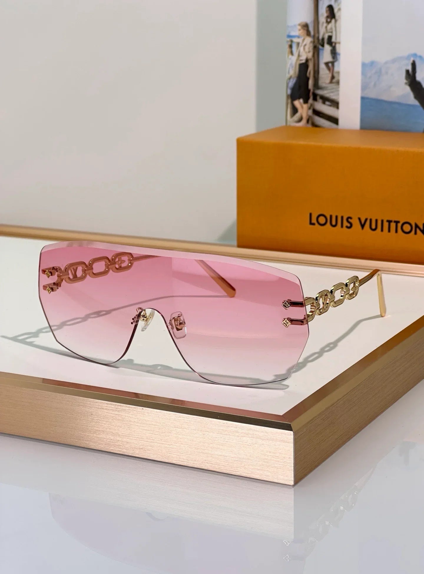 Louis Vuitton Z3108U LV Jewel Mask  Sunglasses NEW   ✨