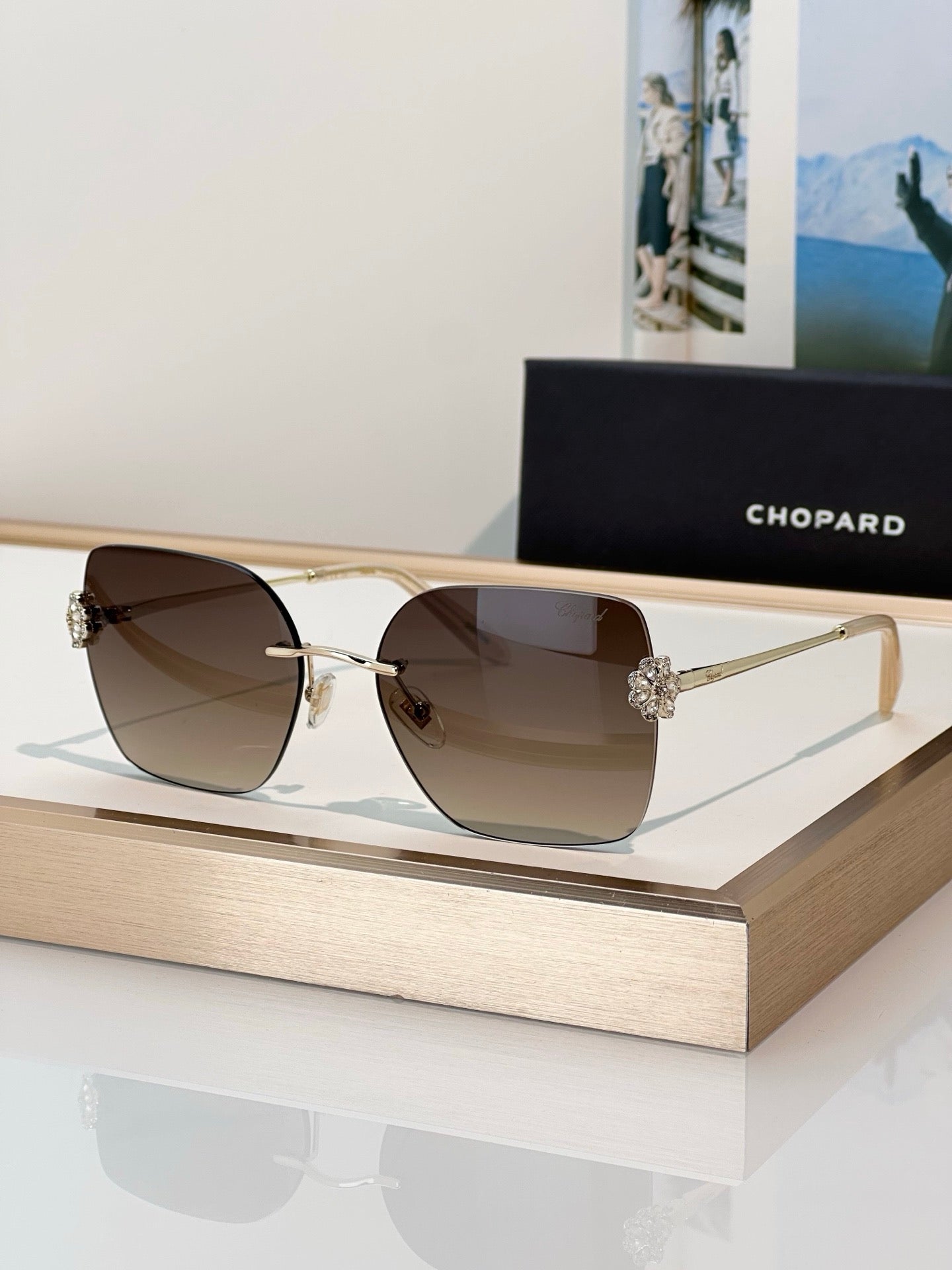 Chopard VCHL60S - 08FC Polished Copper Woman Sunglasses  ✨