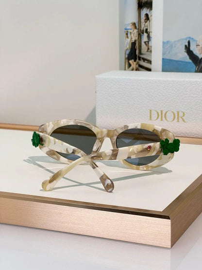 DIOR Dior Clover B1F Transparent Pink Oval  Sunglasses✨