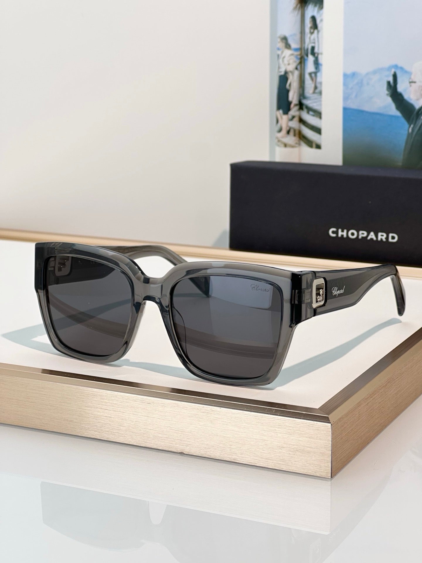 Chopard SCH406 0700 55 Sunglasses  ✨