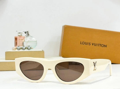 Louis Vuitton Z2181U LV Clash Round Cat Eye Sunglasses ✨