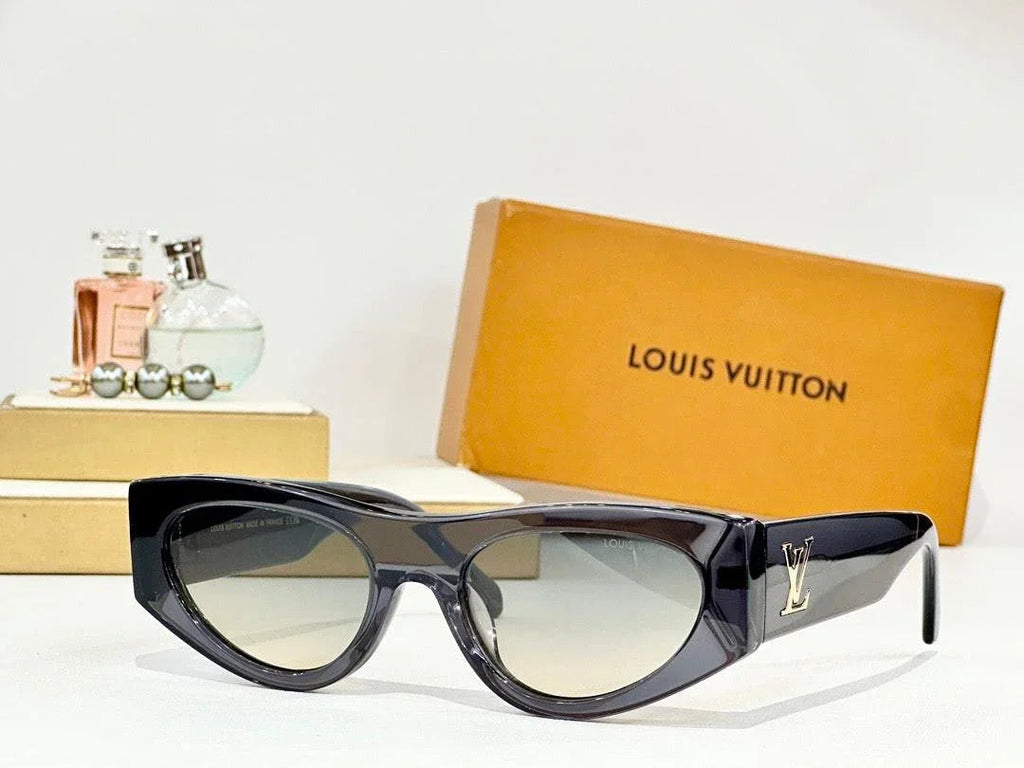 Louis Vuitton Z2181U LV Clash Round Cat Eye Sunglasses ✨
