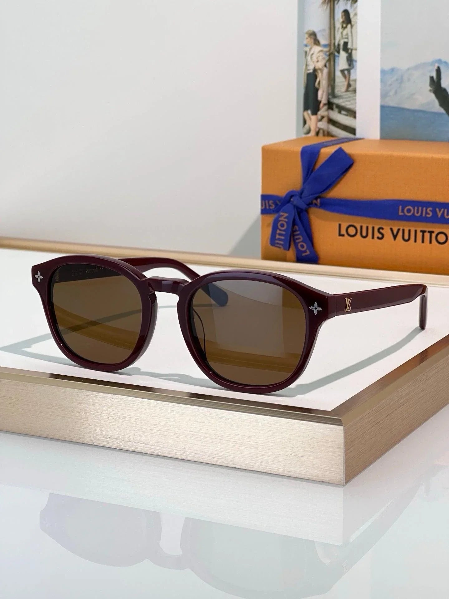 Louis Vuitton Z2809W LV Aura Pantos Sunglasses   ✨