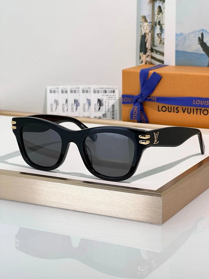 Louis Vuitton Z2927U LV Midnight Cat Eye Sunglasses   ✨
