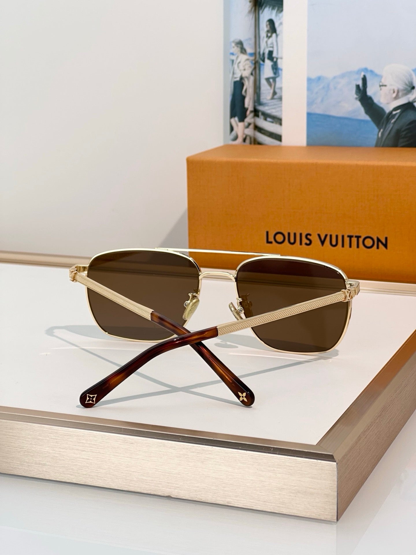 Louis Vuitton Z3388U  LV Whisper Squared Sunglasses✨