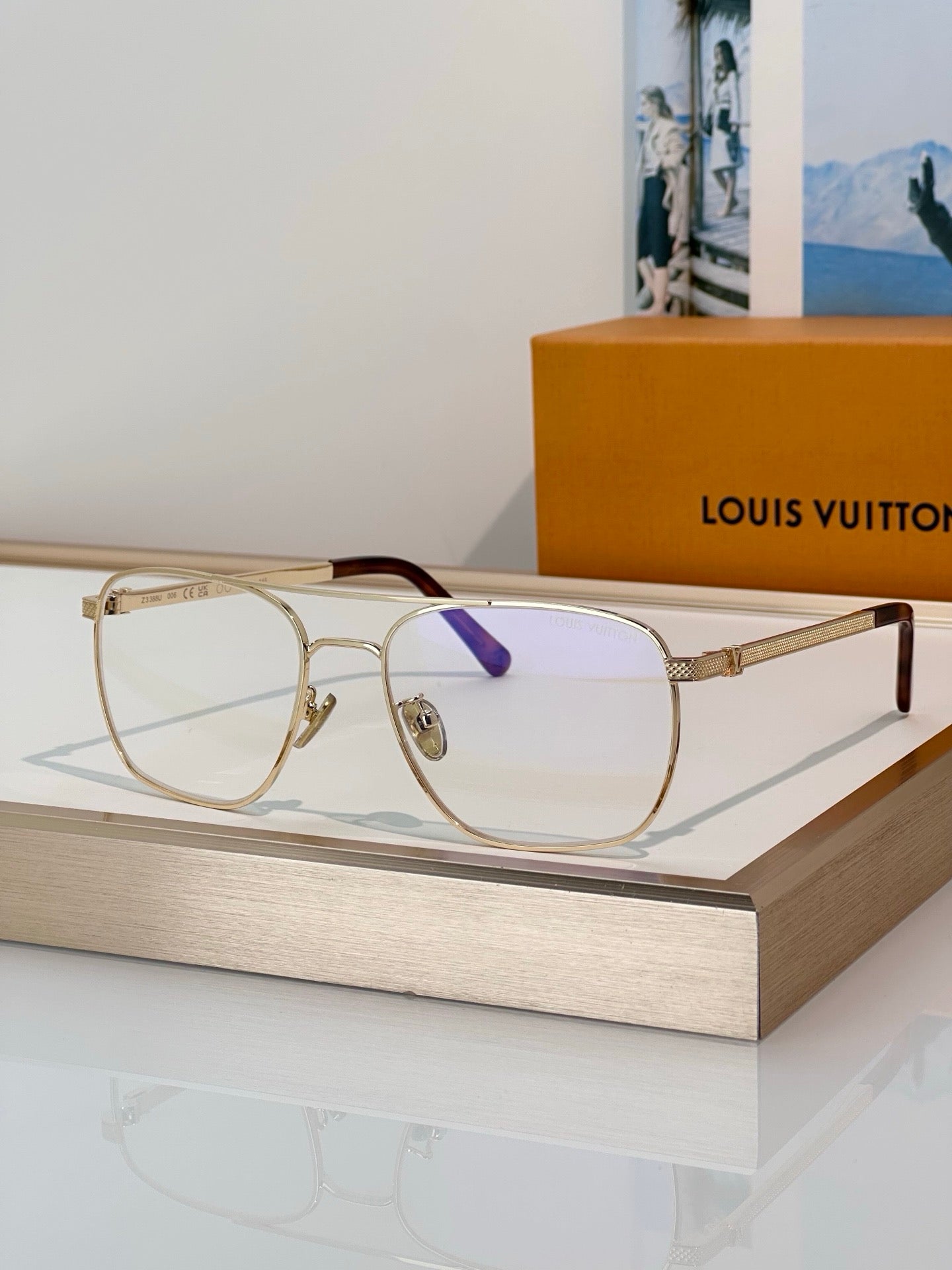 Louis Vuitton Z3388U  LV Whisper Squared Sunglasses✨