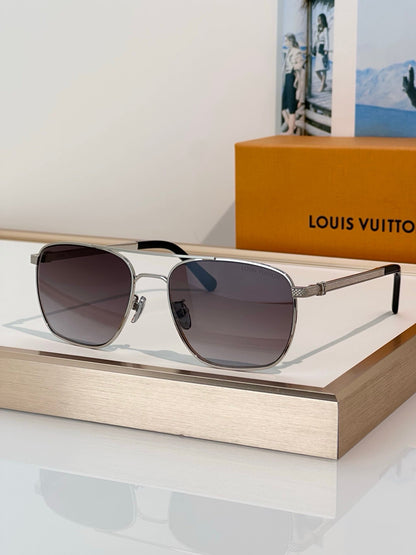 Louis Vuitton Z3388U  LV Whisper Squared Sunglasses✨