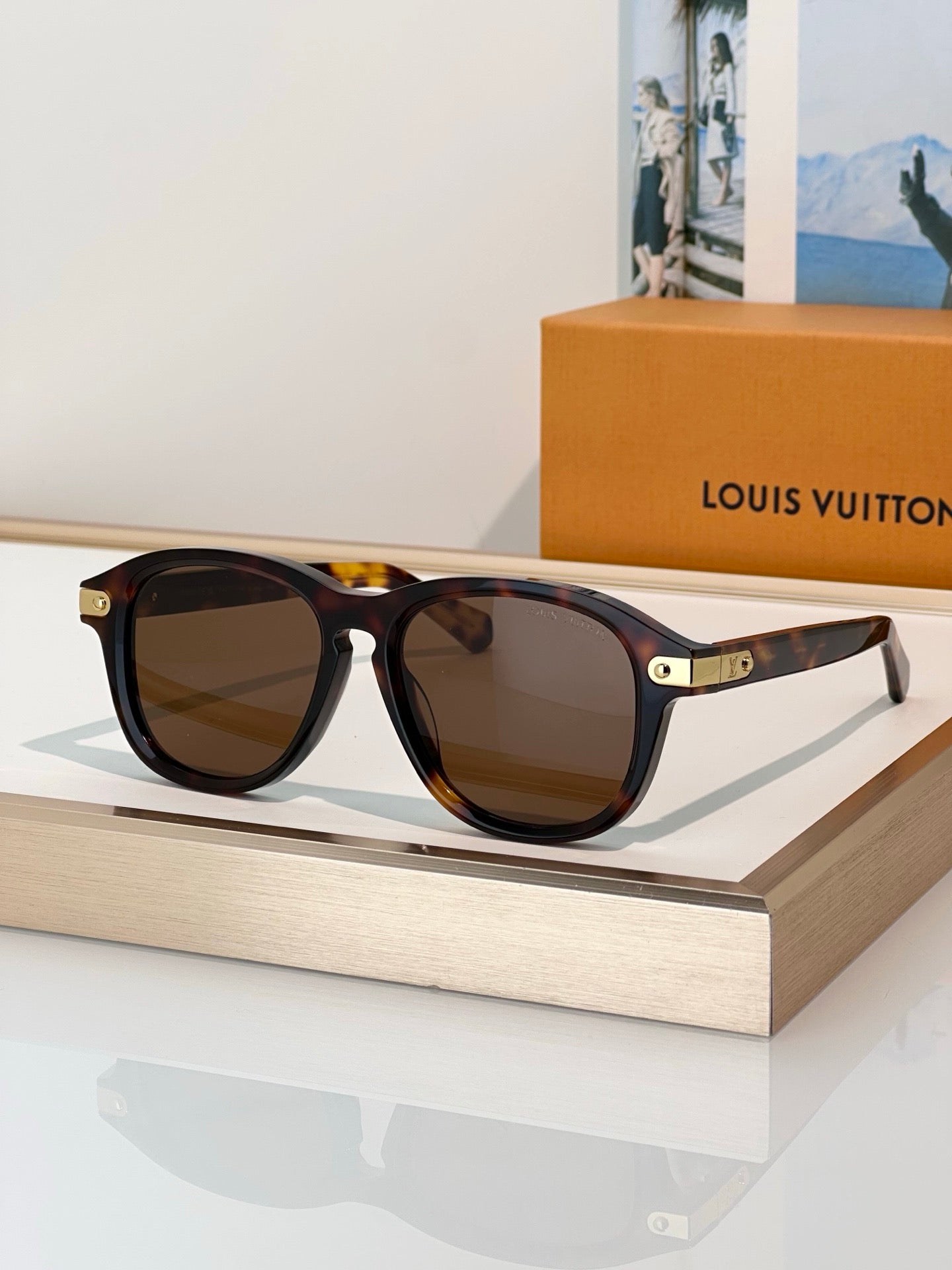 Louis Vuitton Z3125U LV Signature Aviator Sunglasses  ✨