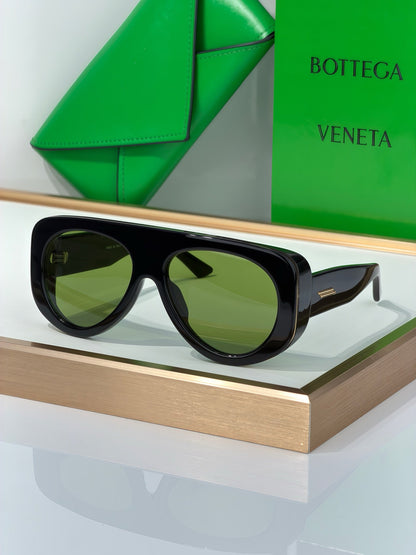BOTTEGA VENETA BV1362S 005 - As Seen On Rihanna 💚