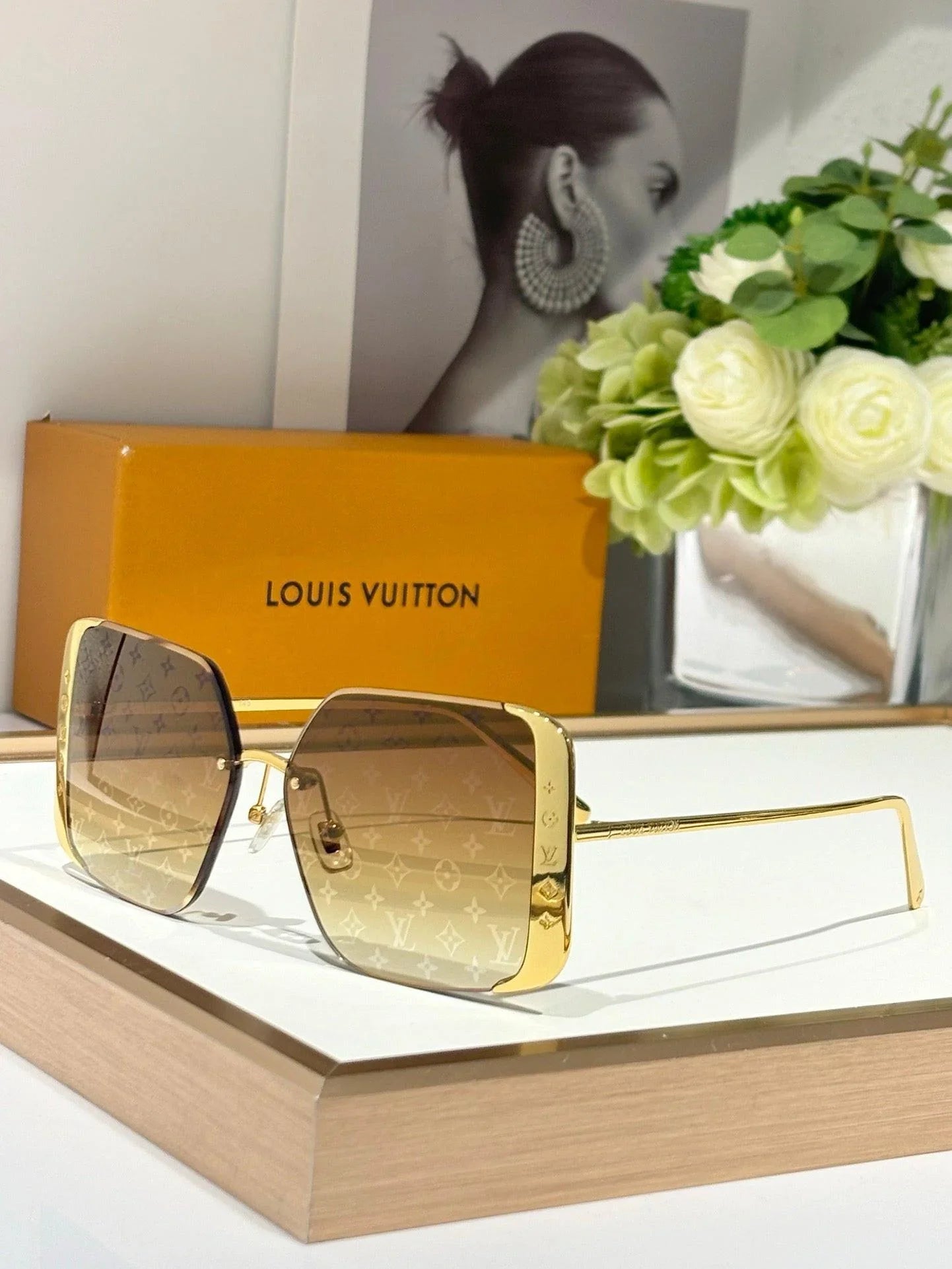 Louis Vuitton Z1994U LV Moon Metal Square Sunglasses Women&