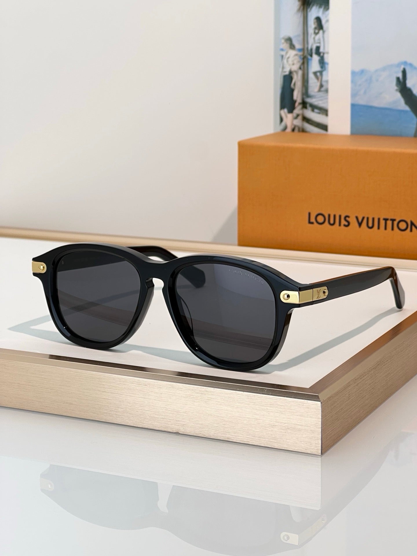 Louis Vuitton Z3125U LV Signature Aviator Sunglasses  ✨