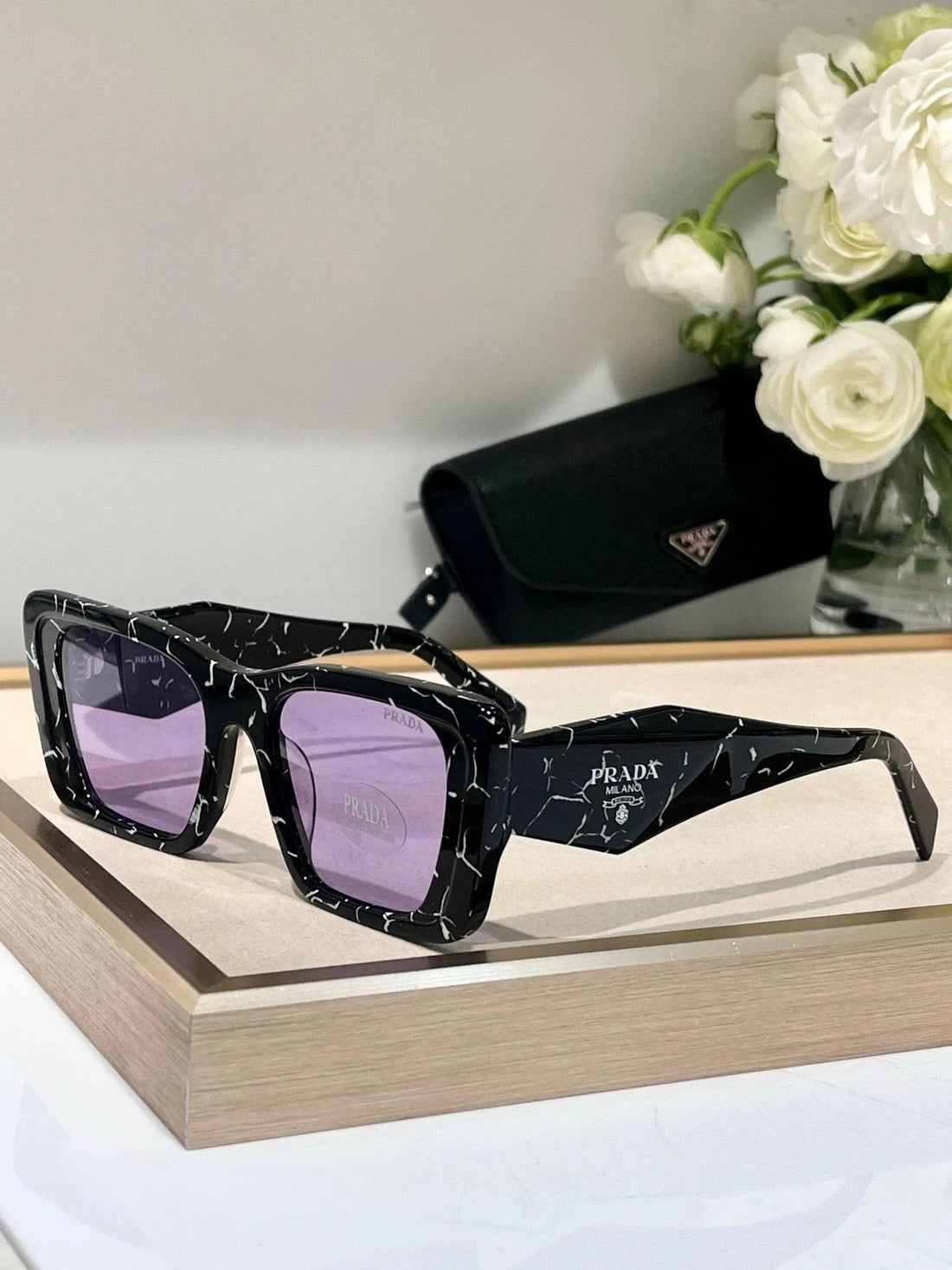 PRADA Symbole SPR 08YF Women&