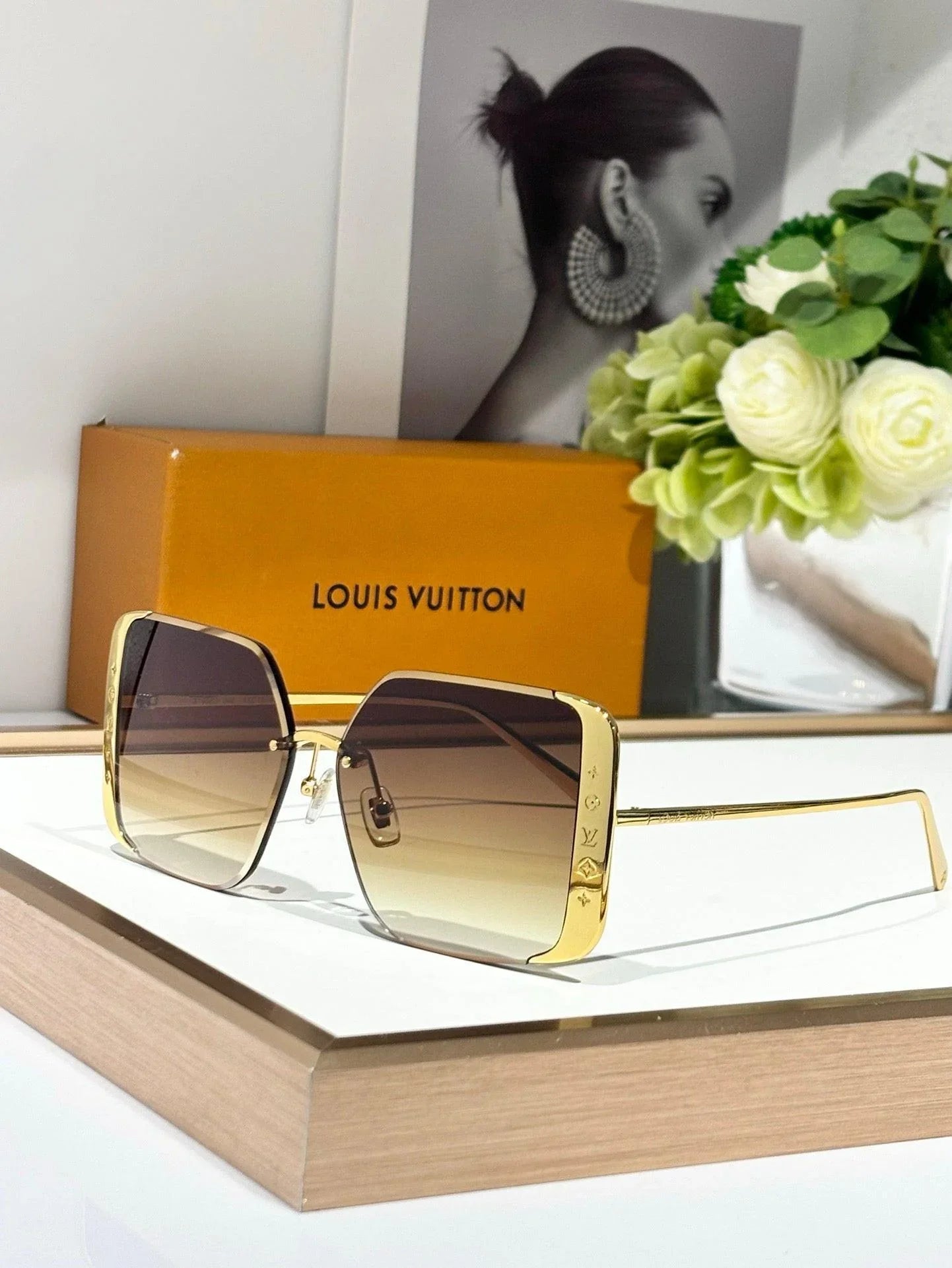 Louis Vuitton Z1994U LV Moon Metal Square Sunglasses Women&