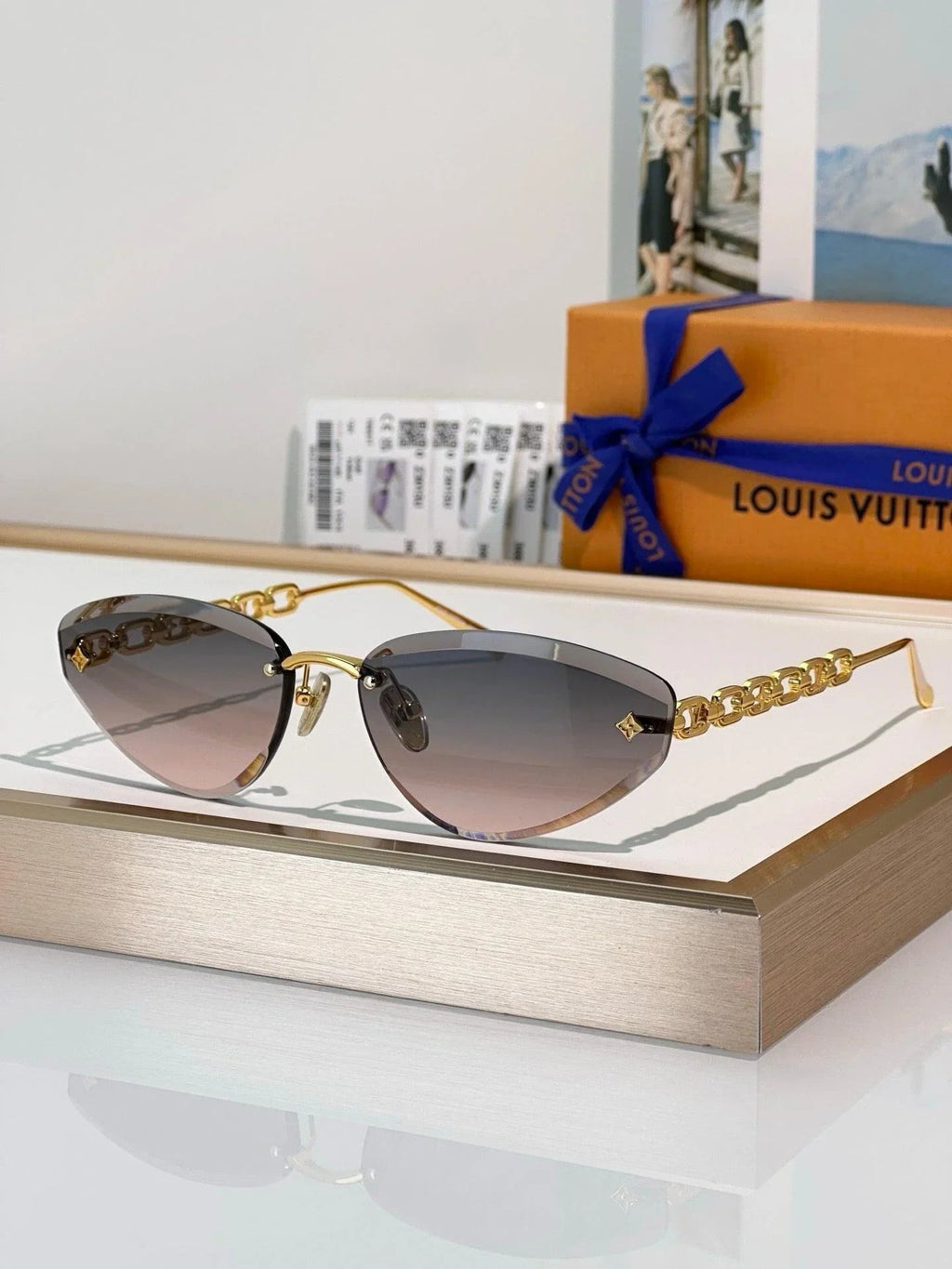 Louis Vuitton Z3015U LV Jewel Low Cat Eye Sunglasses  ✨
