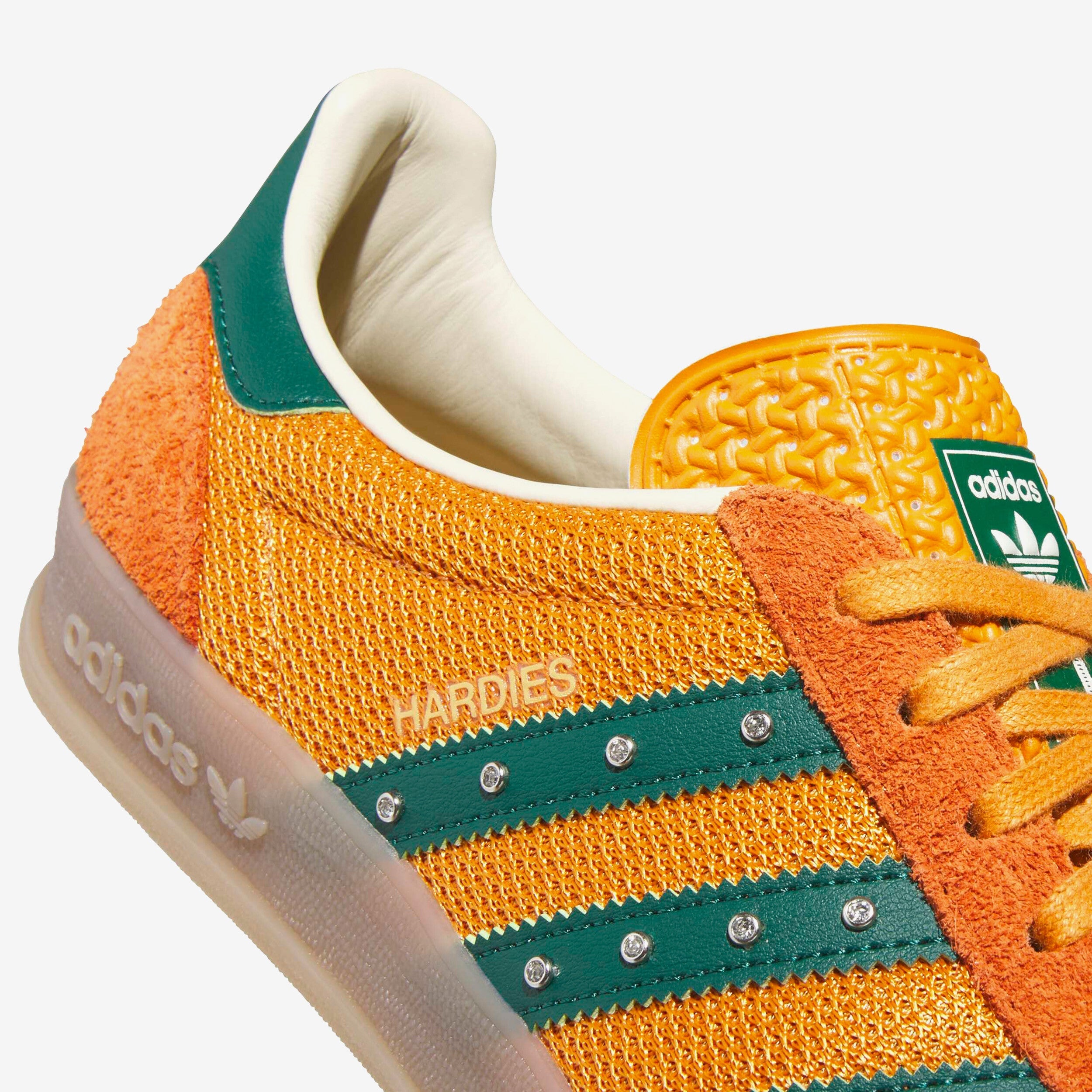 Gazelle Indoor x Hardies