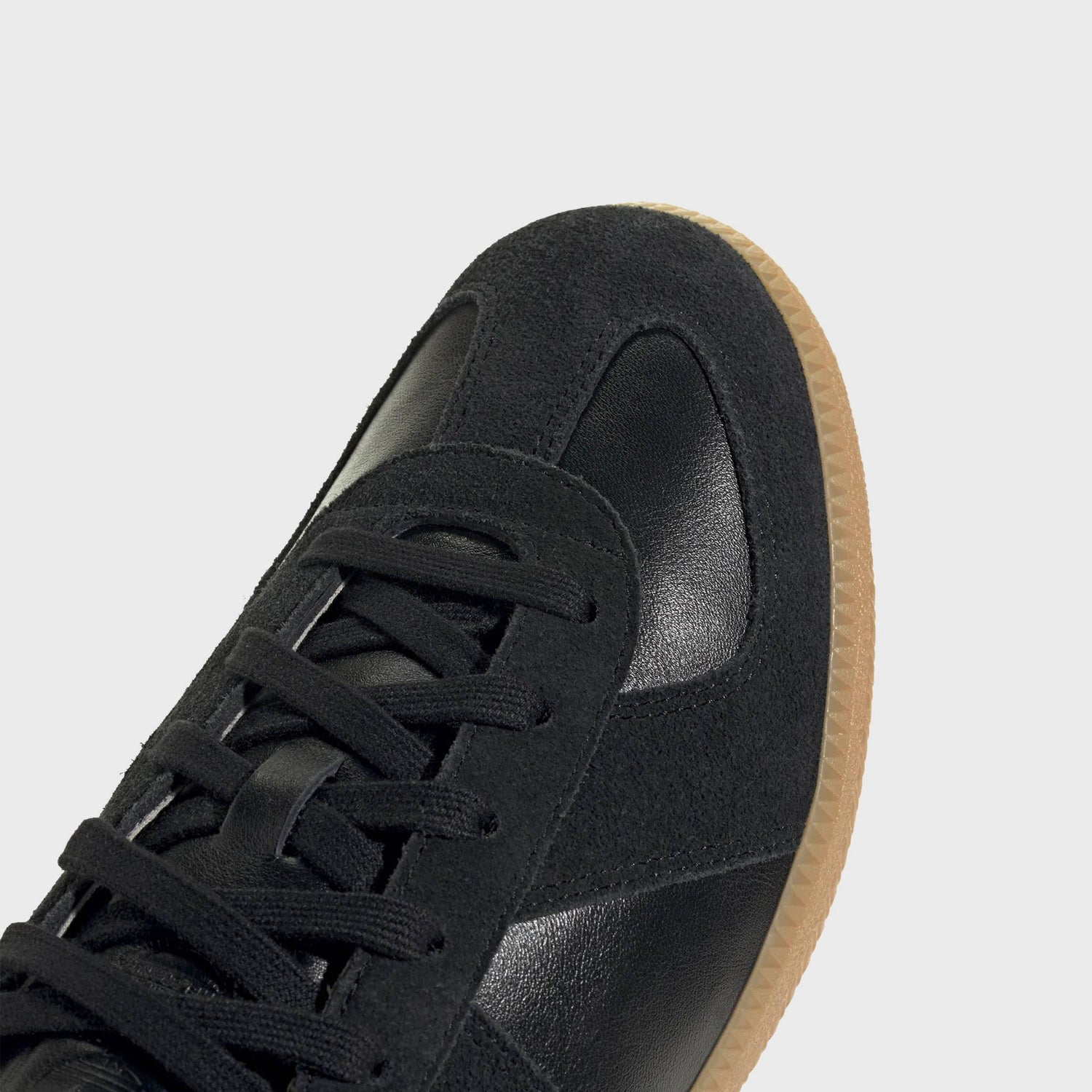 adidas BW Army - Core Black / Gum