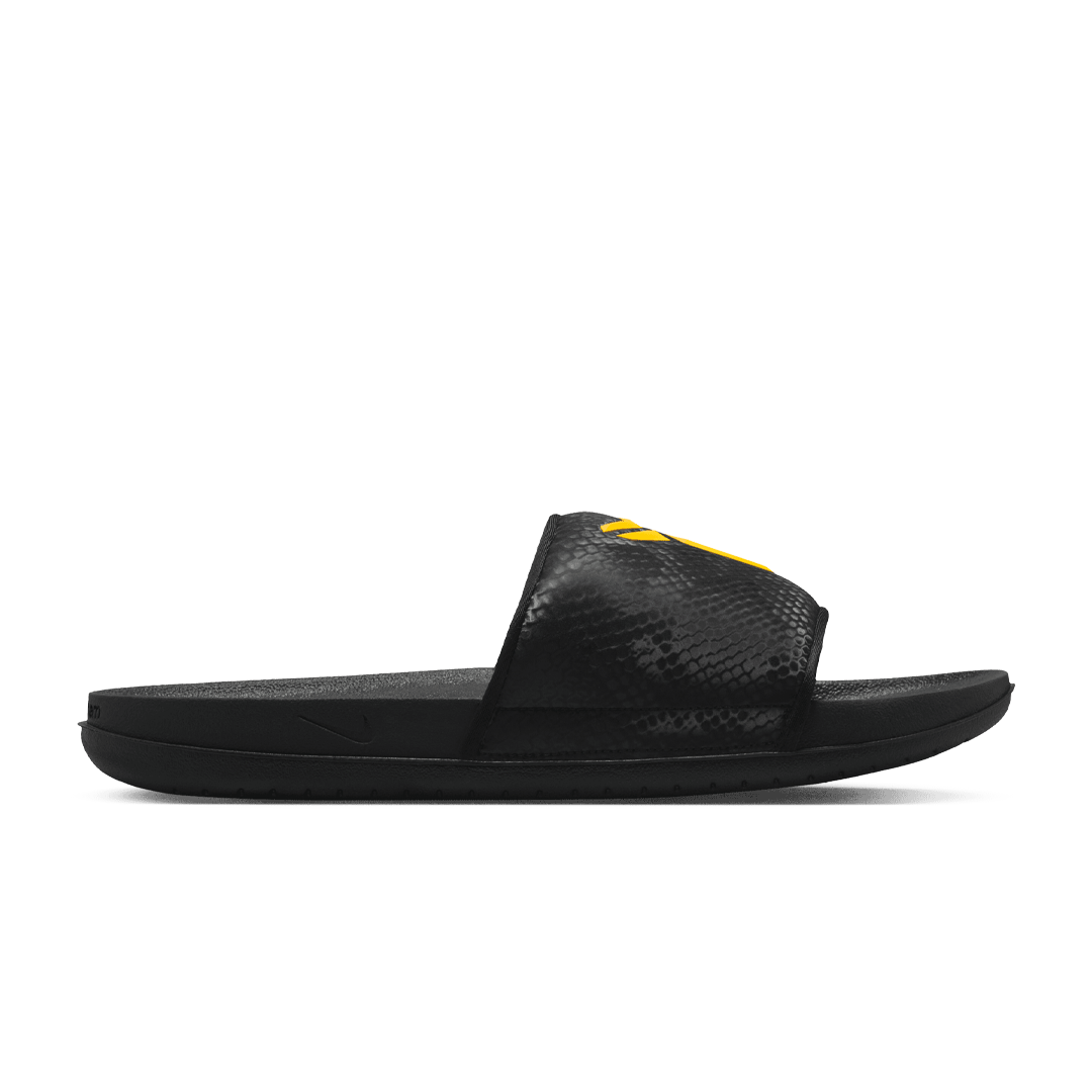 KOBE OFFCOURT BLACK/UNIVERSITY GOLD