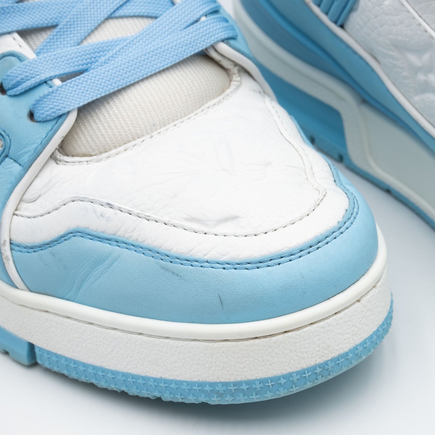 Louis Vuitton Trainer Low White Sky Blue
