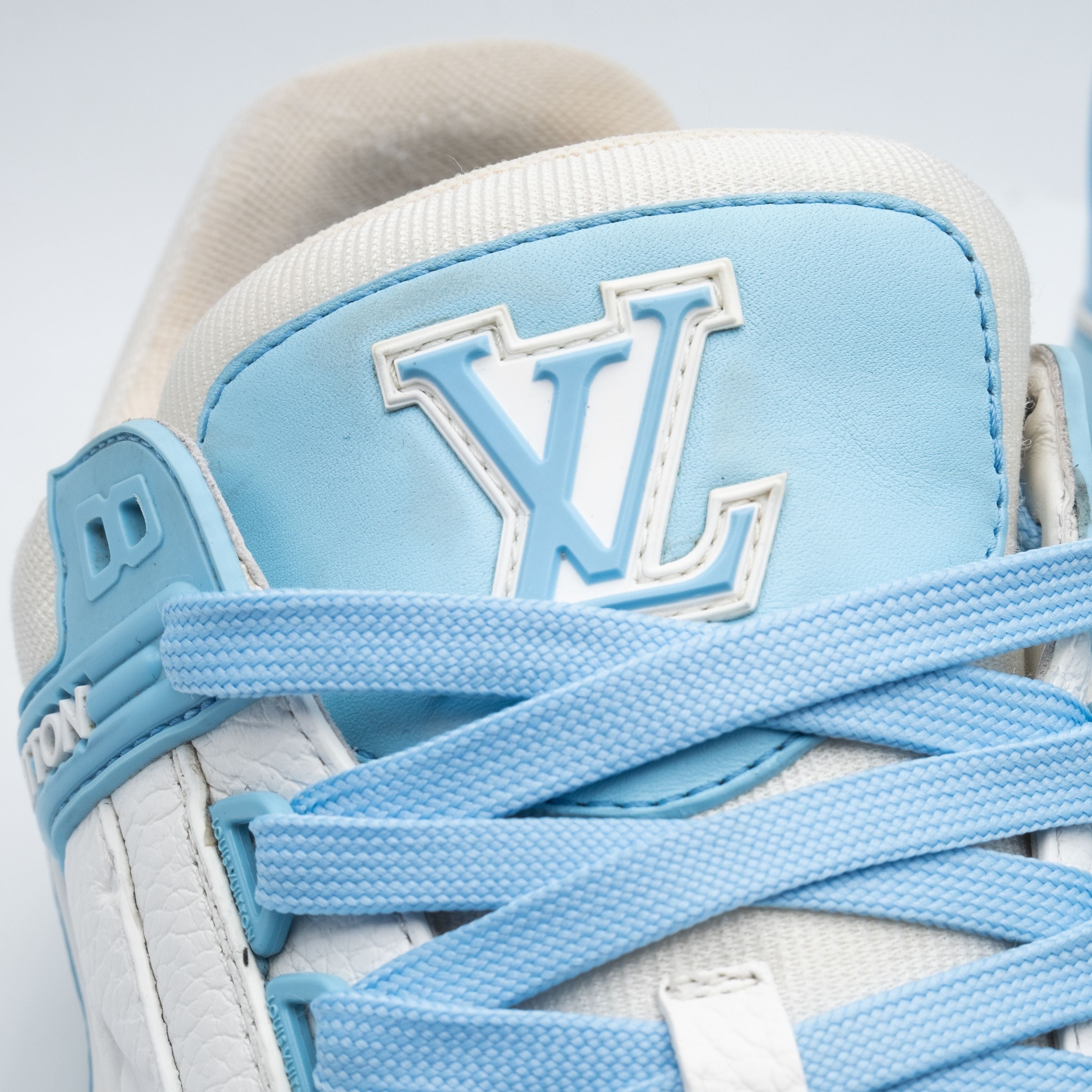Louis Vuitton Trainer Low White Sky Blue