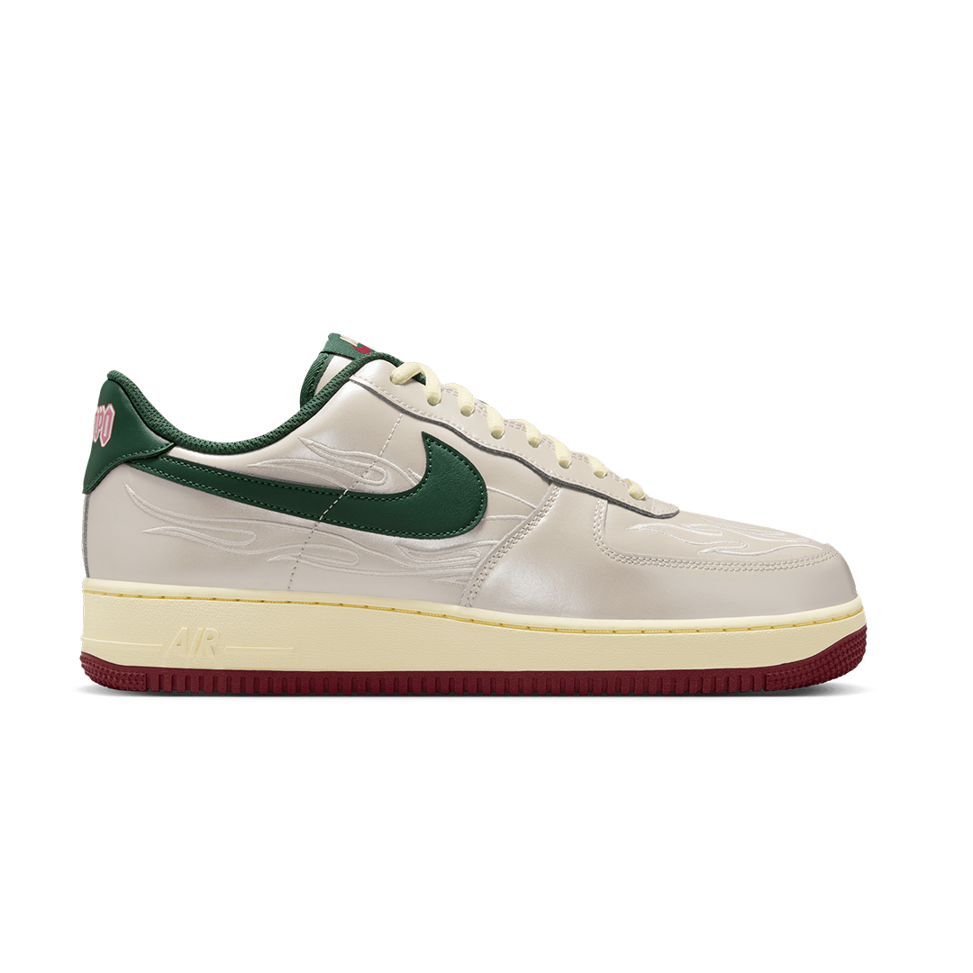 AIR FORCE 1 &