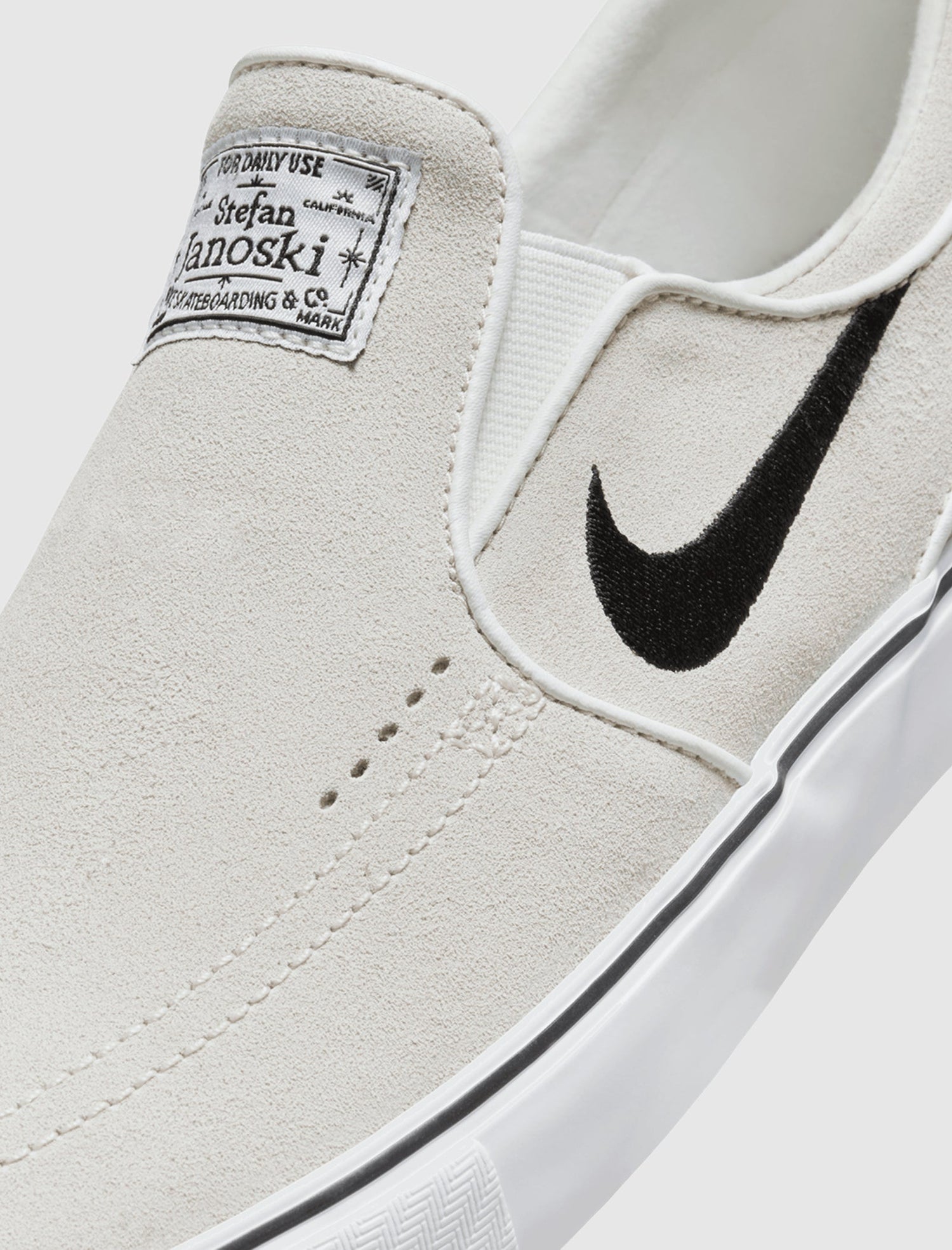 SB JANOSKI+ SLIP "WHITE/BLACK"