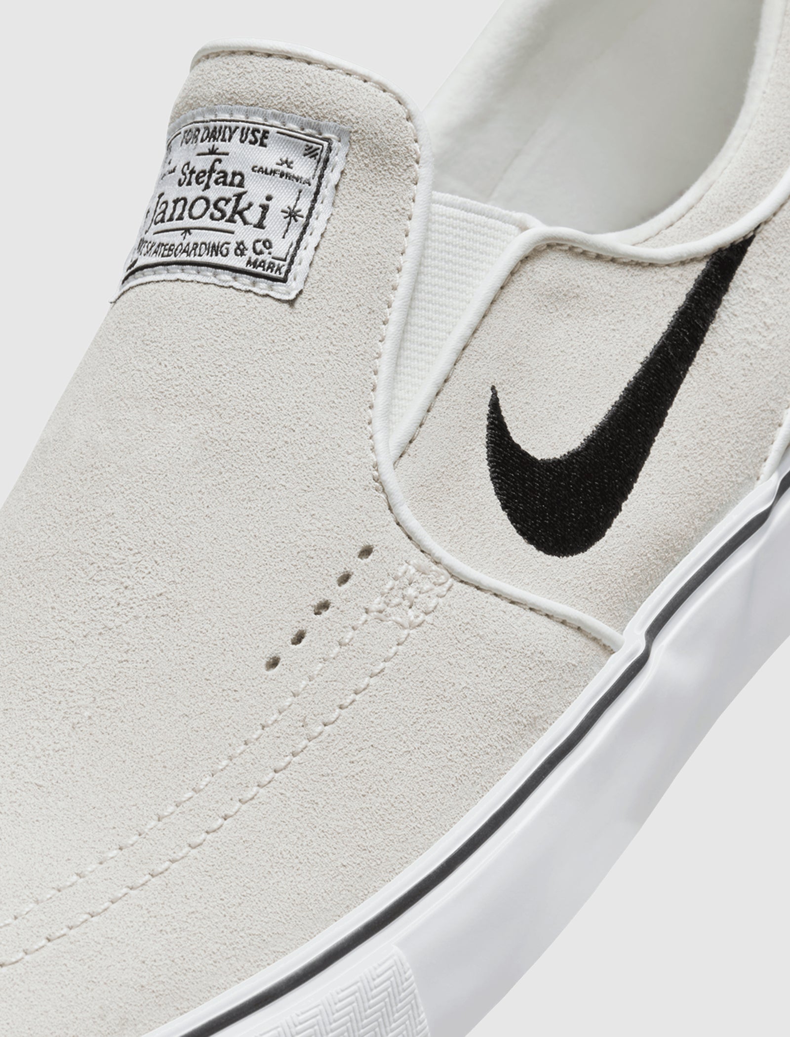 SB JANOSKI+ SLIP "WHITE/BLACK"