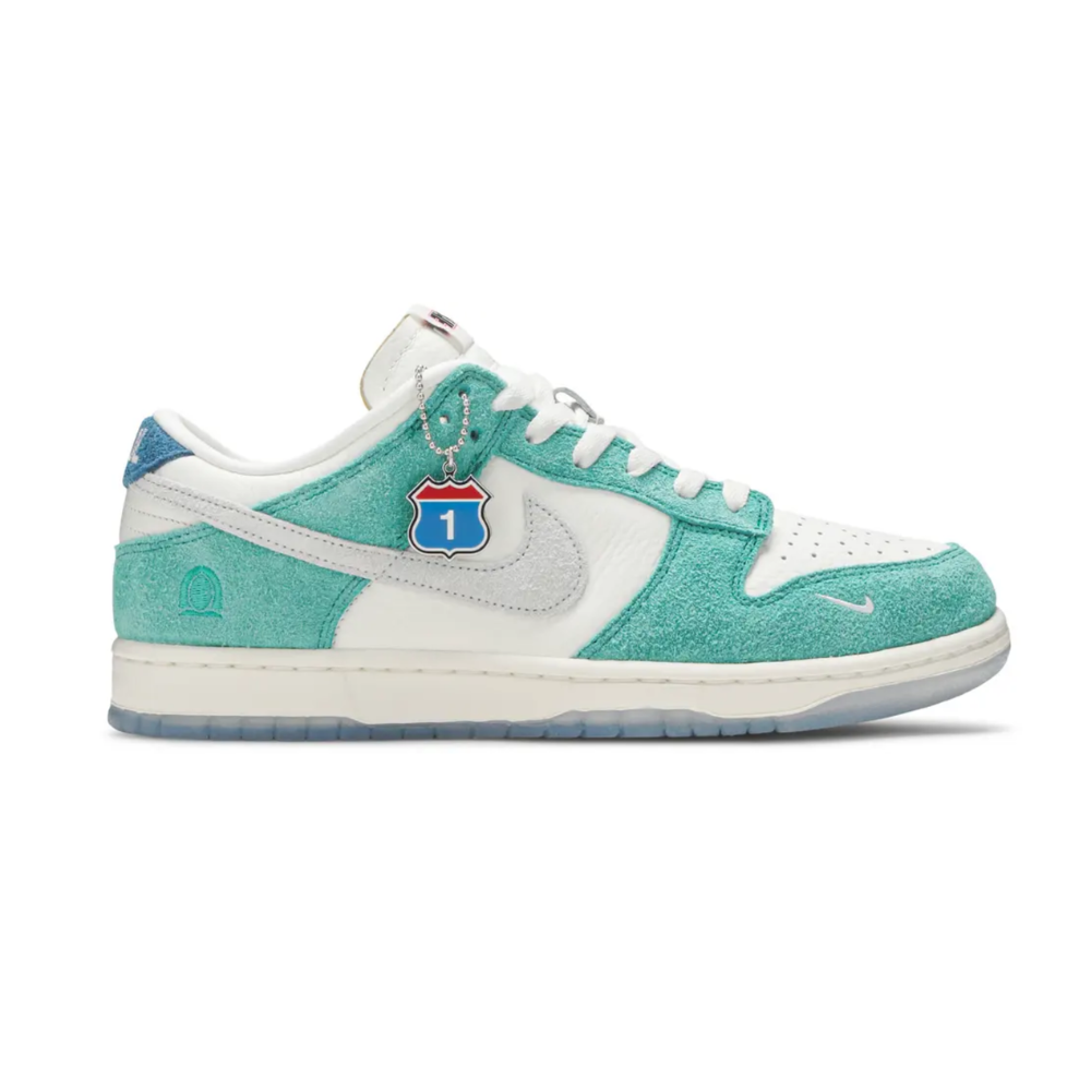 Nike Kasina x Dunk Low Road Sign